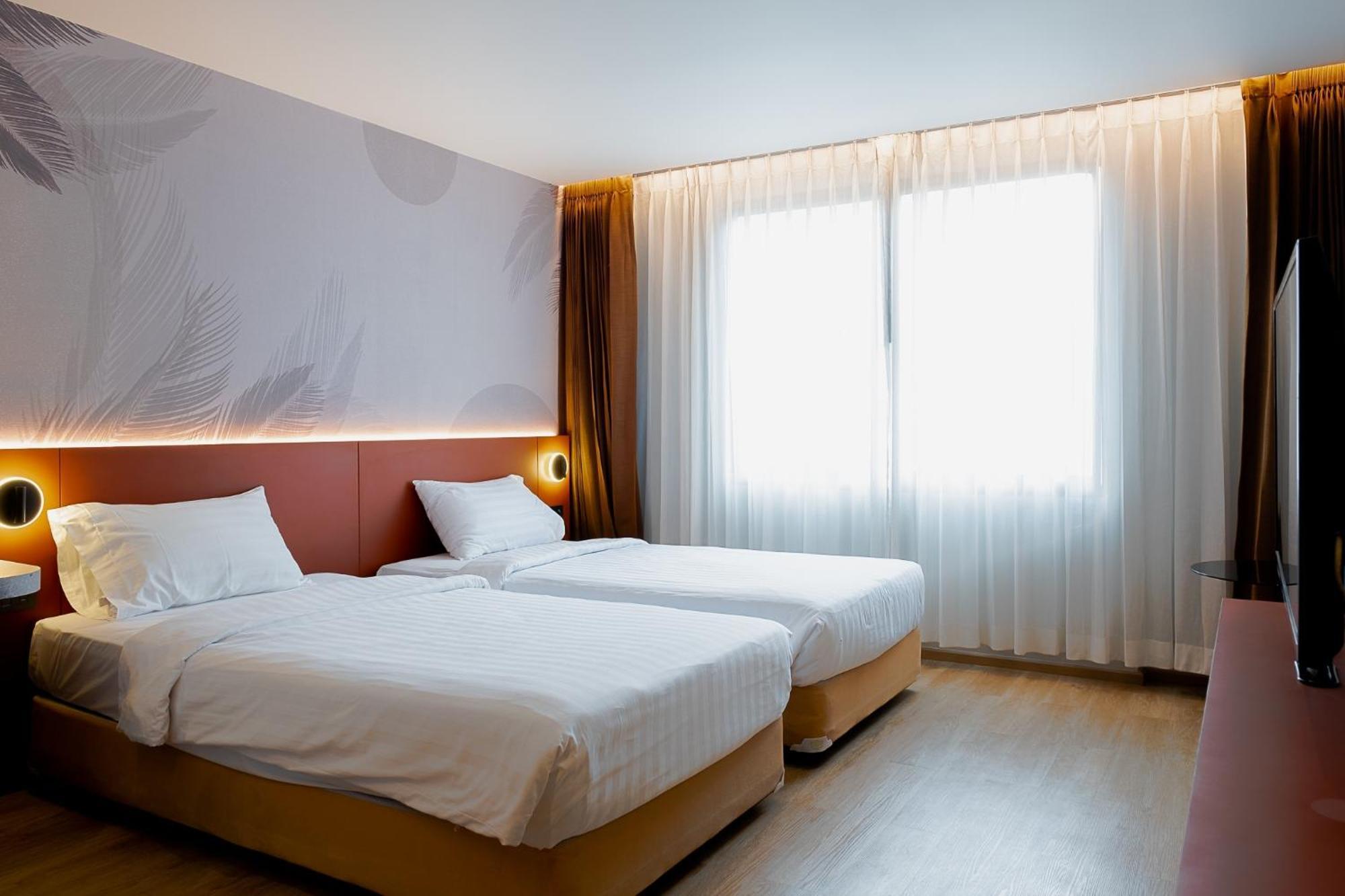 Buri Sriphu Hotel Hatjaj Kültér fotó